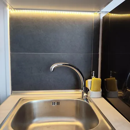 Valaoritou Luxury Jacuzzi By Dimcol 1 Салоники