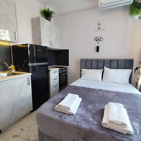 Apartmán Valaoritou Luxury Jacuzzi By Dimcol 1 *