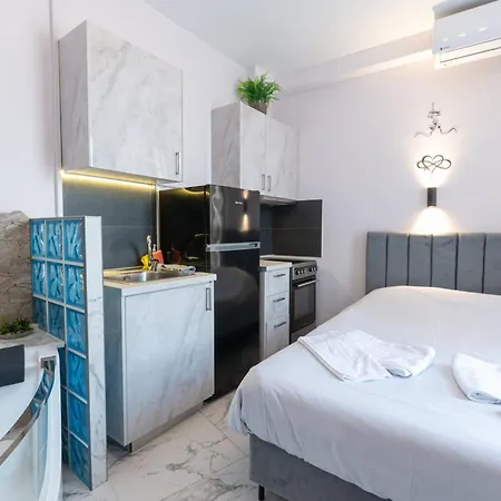 Valaoritou Luxury Jacuzzi By Dimcol 1 * Θεσσαλονίκη