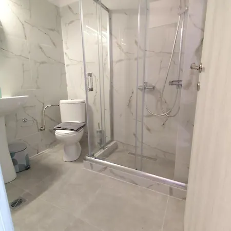 Daire Valaoritou Luxury Jacuzzi By Dimcol 1